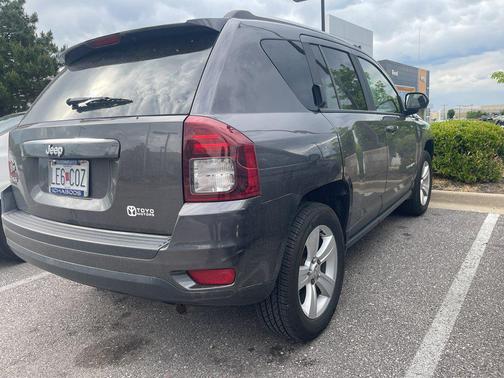 Granite Crystal Metallic Clearcoat 2015 Jeep Compass Sport