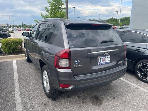 Granite Crystal Metallic Clearcoat 2015 Jeep Compass Sport