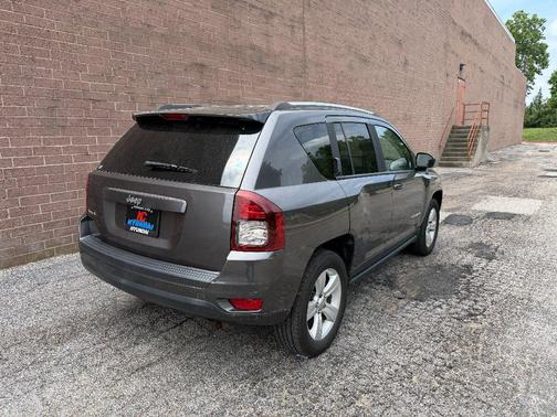 Granite Crystal Metallic Clearcoat 2015 Jeep Compass Sport