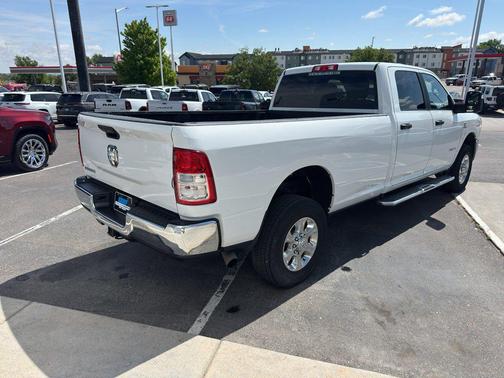 Bright White Clearcoat 2024 RAM 2500 Big Horn Crew Cab 4x4 8' Box