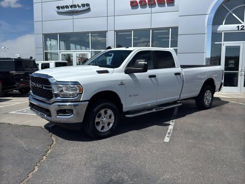 Bright White Clearcoat 2024 RAM 2500 Big Horn Crew Cab 4x4 8' Box