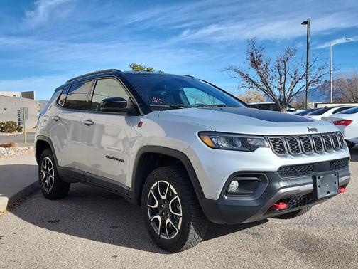 2024 Jeep Compass Trailhawk