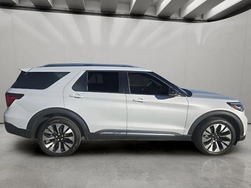 SPACE WHITE METALLIC 2025 Ford Explorer Platinum