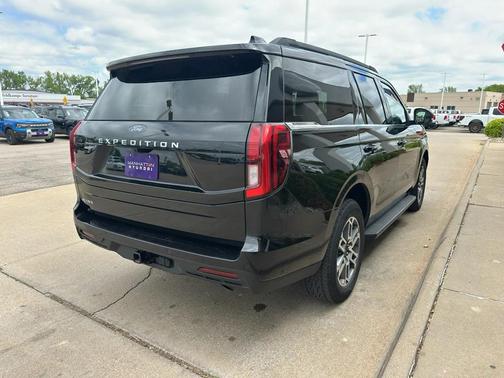 AGATE BLACK METALLIC 2025 Ford Expedition Active