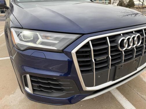2022 Audi Q7 55 Premium