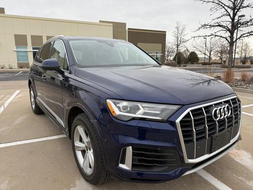 2022 Audi Q7 55 Premium