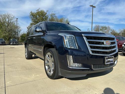 2018 Cadillac Escalade ESV Premium Luxury