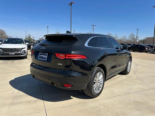 2019 Jaguar F-PACE 25t Prestige