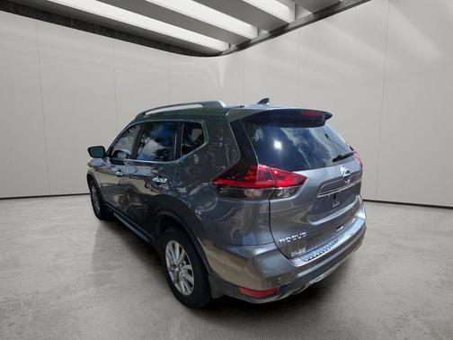 Gun Metallic 2019 Nissan Rogue SV