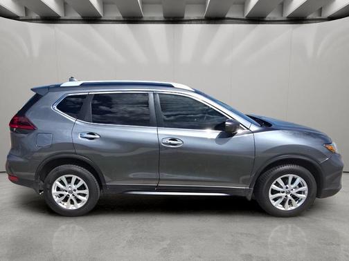 Gun Metallic 2019 Nissan Rogue SV