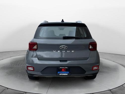 2022 Hyundai VENUE Limited