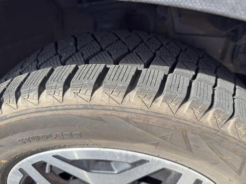 Magnetite Gray Metallic 2024 Subaru Forester Premium