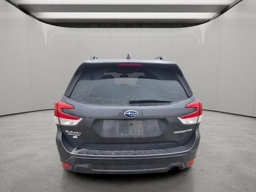 Magnetite Gray Metallic 2024 Subaru Forester Premium