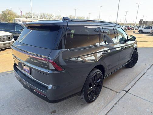 2025 Lincoln Navigator Black Label