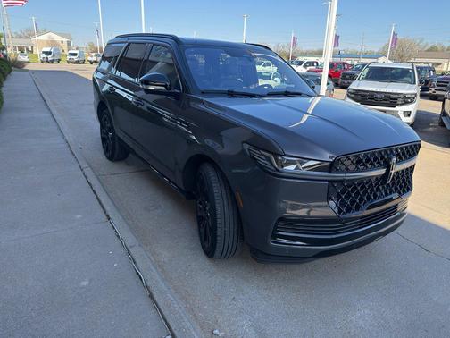 2025 Lincoln Navigator Black Label