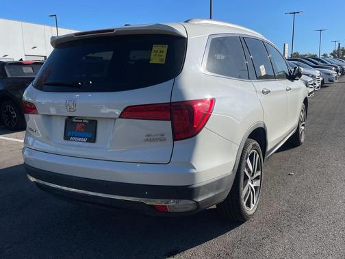 2017 Honda Pilot Elite