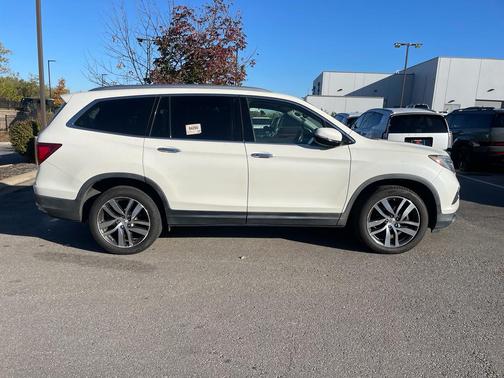 2017 Honda Pilot Elite