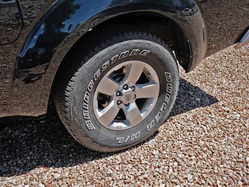 Super Black 2012 Nissan Frontier SV
