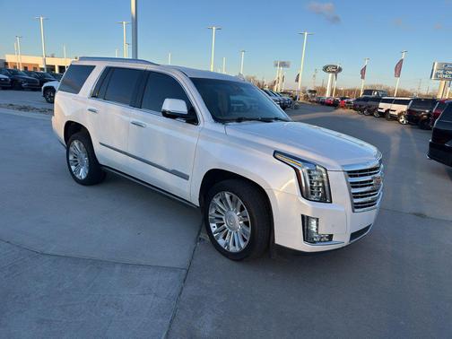 2016 Cadillac Escalade Platinum