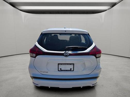 Fresh Powder 2023 Nissan Kicks S