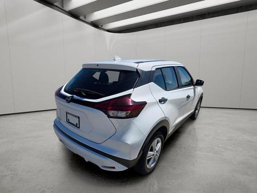 Fresh Powder 2023 Nissan Kicks S