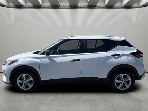 Fresh Powder 2023 Nissan Kicks S
