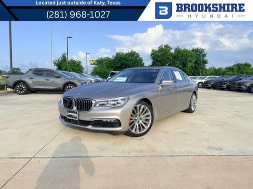Silver 2018 BMW 750 i