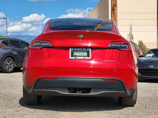 2021 Tesla Model Y Long Range Dual Motor All-Wheel Drive