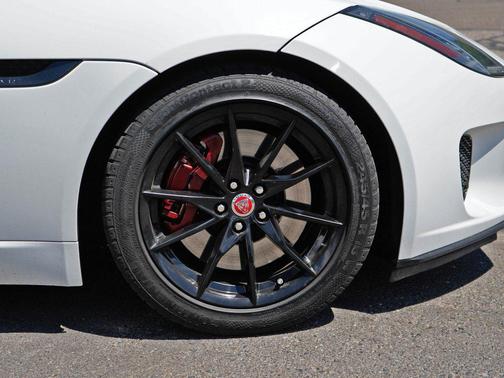 Fuji White 2018 Jaguar F-TYPE 296HP