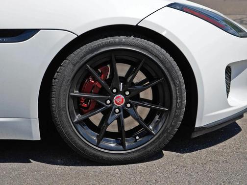 Fuji White 2018 Jaguar F-TYPE 296HP