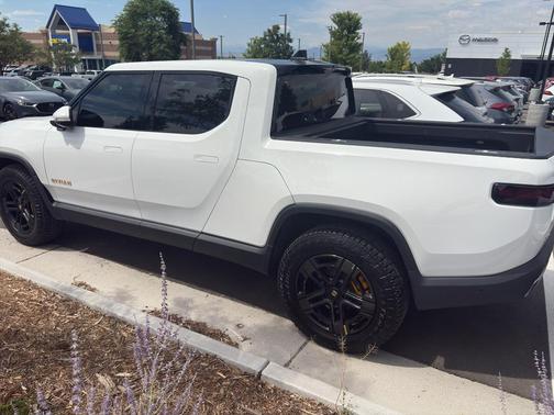2022 Rivian R1T Adventure