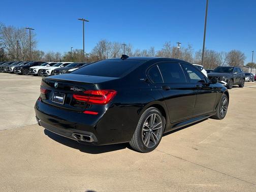 2018 BMW M760 xDrive