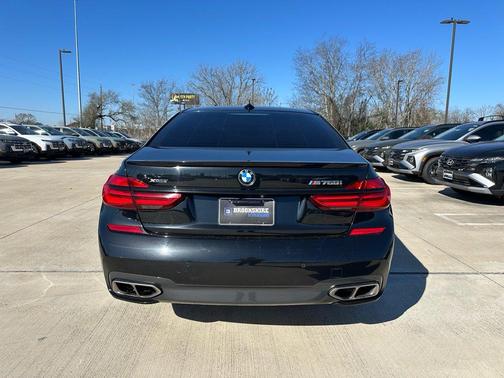 2018 BMW M760 xDrive
