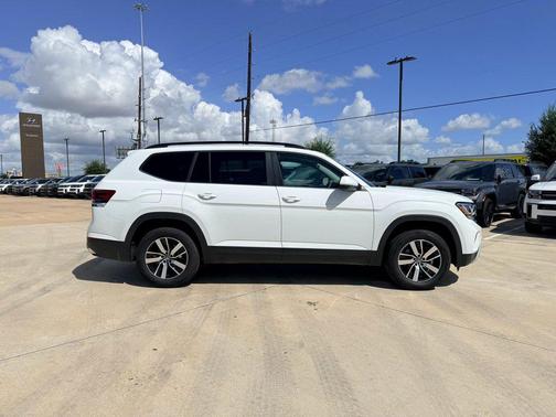 2022 Volkswagen Atlas 2.0T SE