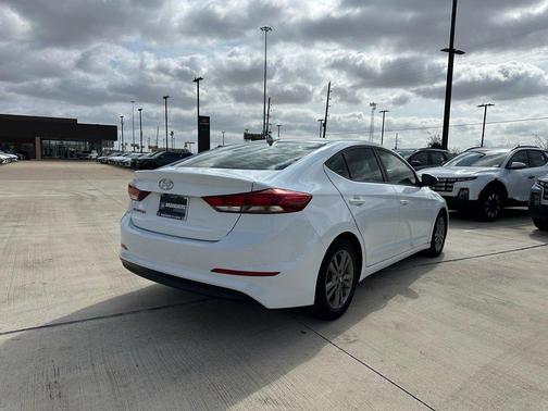 2018 Hyundai ELANTRA Value Edition