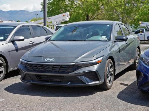 Ecotronic Gray 2025 Hyundai ELANTRA Sport