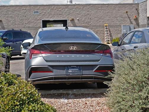 Ecotronic Gray 2025 Hyundai ELANTRA Sport