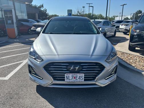 2019 Hyundai SONATA Hybrid Limited
