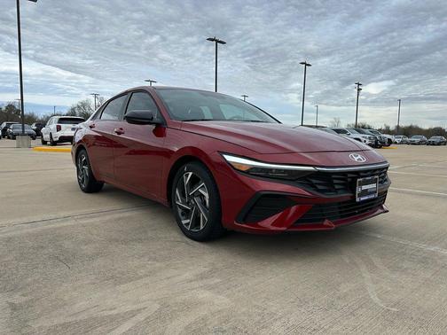 2025 Hyundai ELANTRA Sport