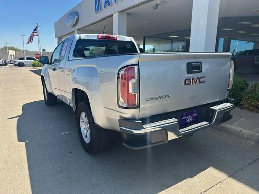 Quicksilver Metallic 2016 GMC Canyon SL