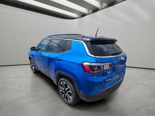 Hydro Blue Pearlcoat 2024 Jeep Compass Limited