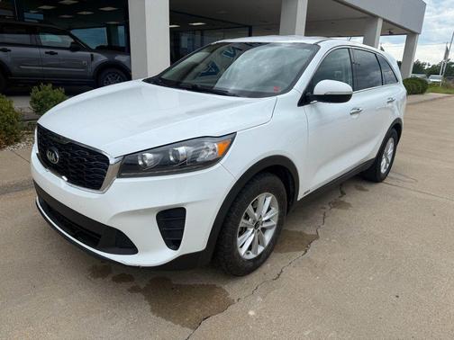 Snow White Pearl 2020 Kia Sorento LX