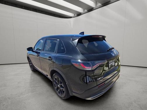 Crystal Black Pearl 2024 Honda HR-V 2WD Sport