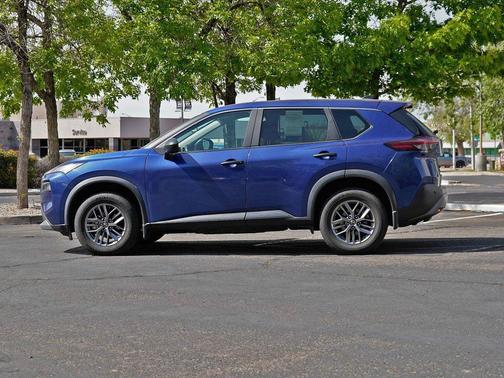 Caspian Blue Metallic 2023 Nissan Rogue S