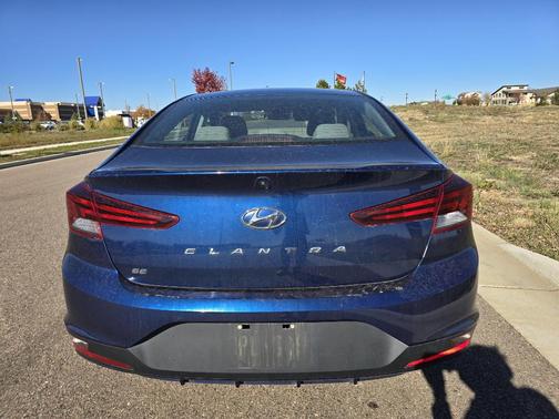 2020 Hyundai ELANTRA SE
