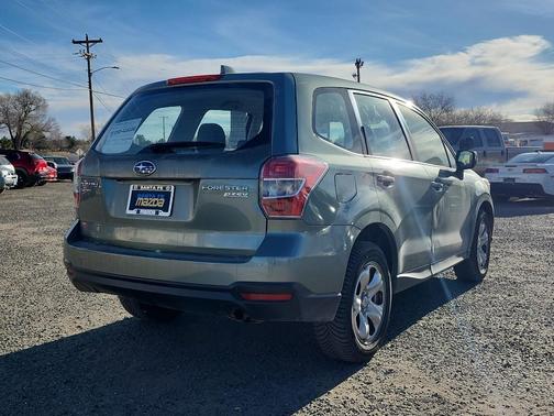 2016 Subaru Forester 2.5i