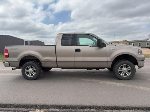 2004 Ford F-150 Lariat
