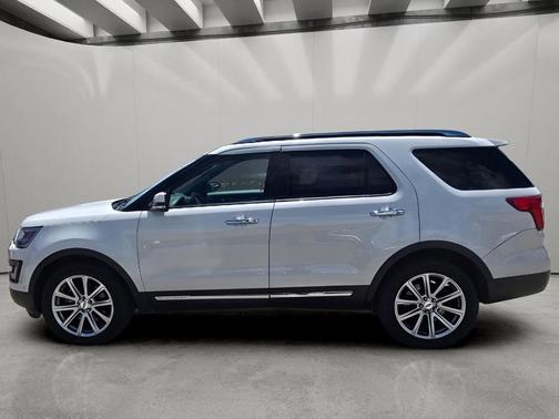 WHITE PLATINUM MET TRI-COAT 2017 Ford Explorer Limited