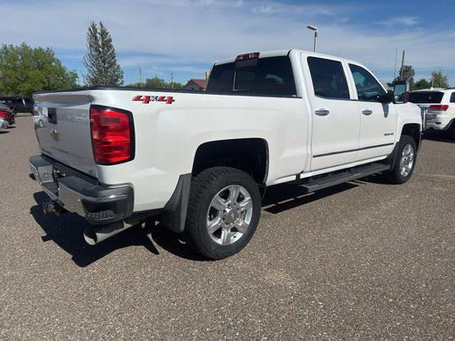 Iridescent Pearl Tricoat 2019 Chevrolet Silverado 2500 LTZ