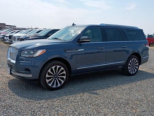 OCEAN DRIVE BLUE METALLIC 2022 Lincoln Navigator L Reserve